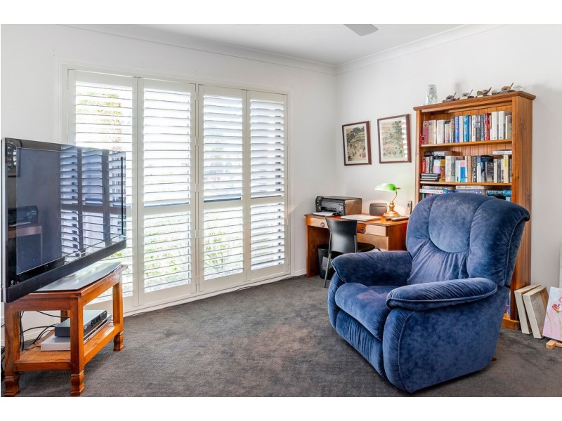 1649 Riverdale Court, Hope Island QLD 4212