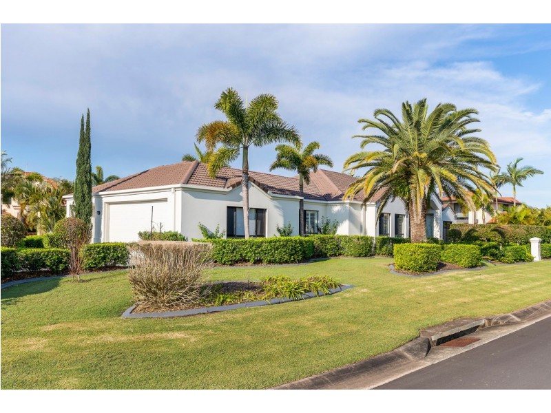 1649 Riverdale Court, Hope Island QLD 4212