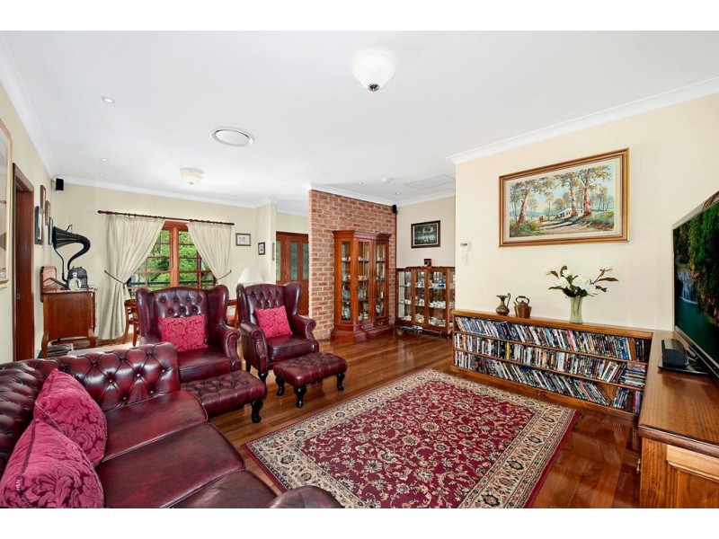 3 Derwent Avenue, Helensvale QLD 4212