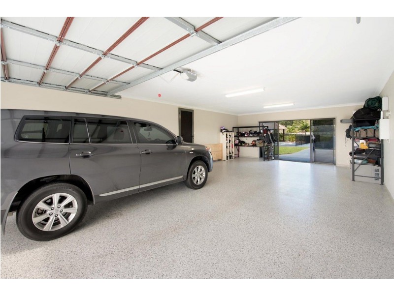 41 Lagoon Park Drive, Maudsland QLD 4210