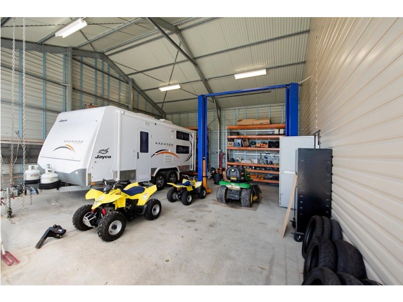 41 Lagoon Park Drive, Maudsland QLD 4210