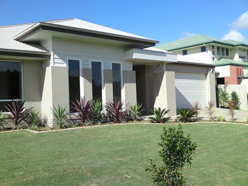27 Rhodium Crescent, Hope Island QLD 4212