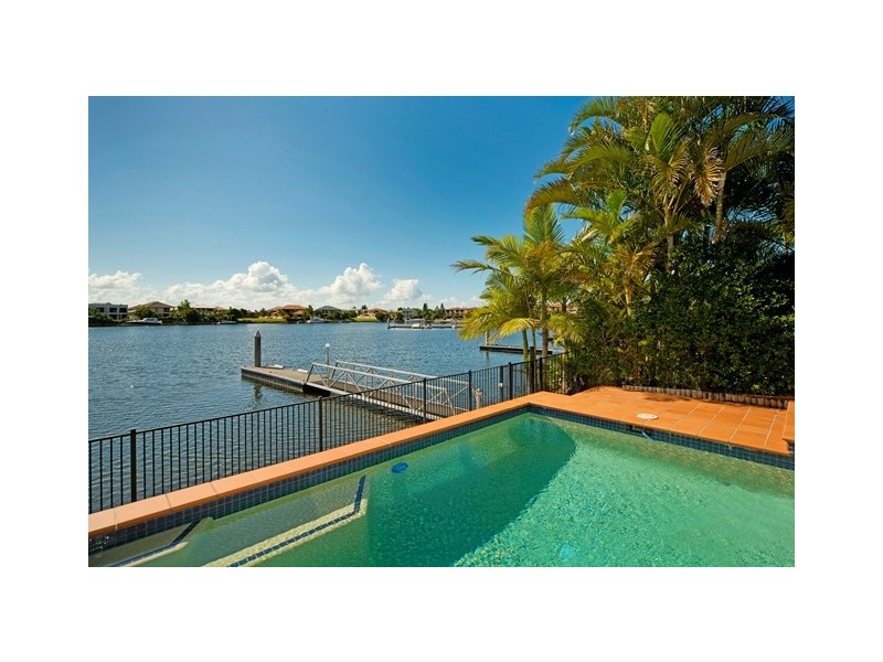 525 Oyster Cove Promenade, Helensvale QLD 4212