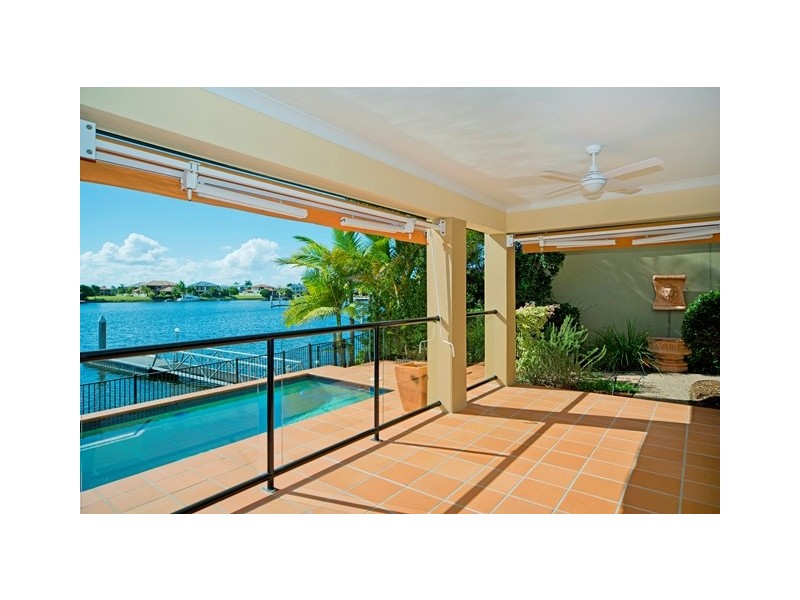 525 Oyster Cove Promenade, Helensvale QLD 4212