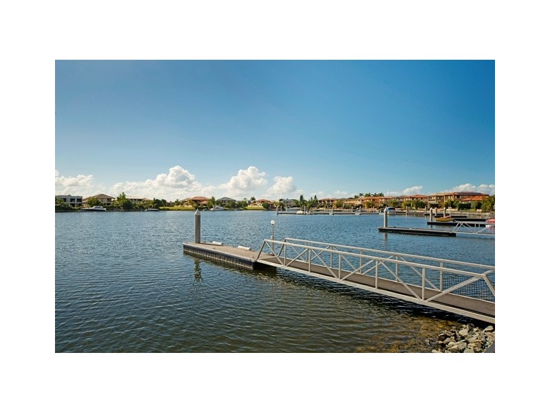 525 Oyster Cove Promenade, Helensvale QLD 4212