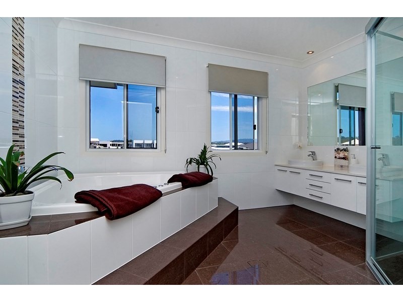 14 River Links Boulevard, Helensvale QLD 4212