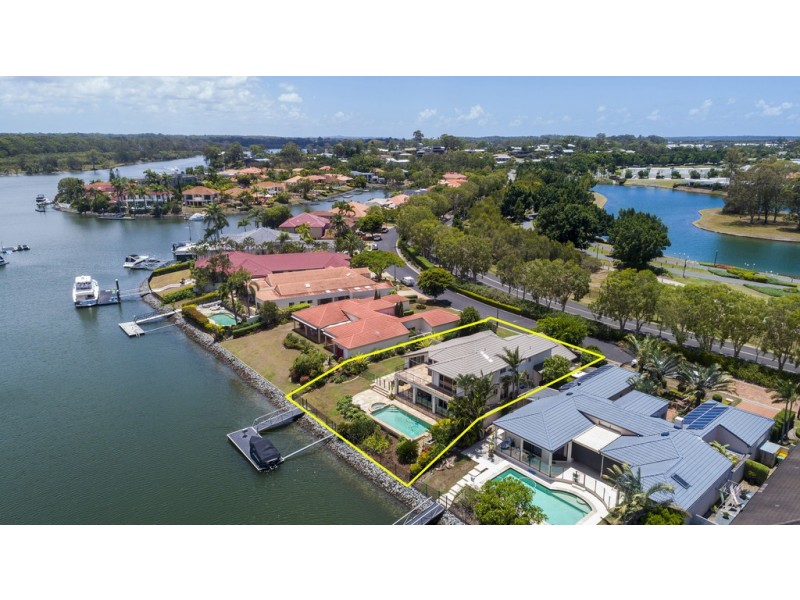 1044 Rosebank Way, Hope Island QLD 4212