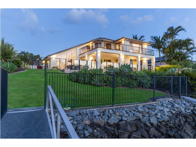 1044 Rosebank Way, Hope Island QLD 4212