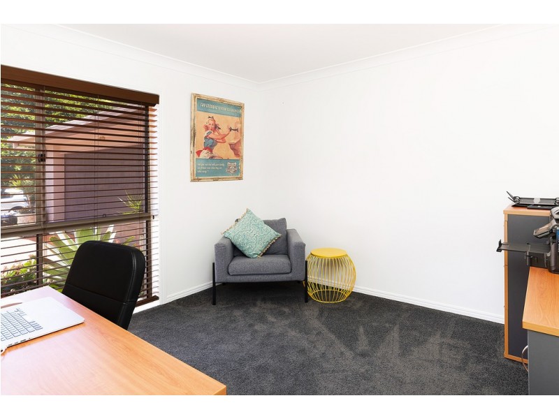 1044 Rosebank Way, Hope Island QLD 4212