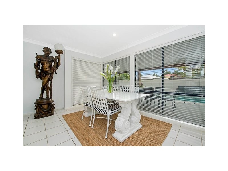 18 Essen Place, Oxenford QLD 4210