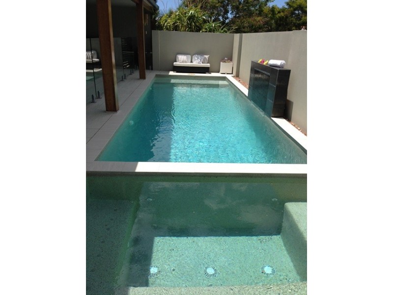 18 Essen Place, Oxenford QLD 4210