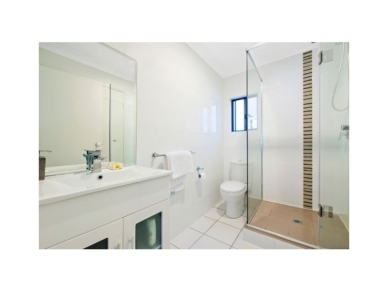 18 Essen Place, Oxenford QLD 4210