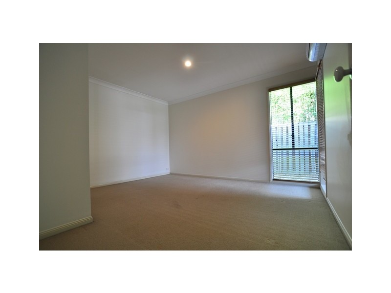 18 Essen Place, Oxenford QLD 4210