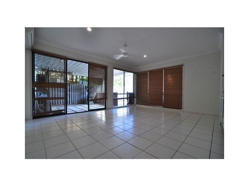 18 Essen Place, Oxenford QLD 4210