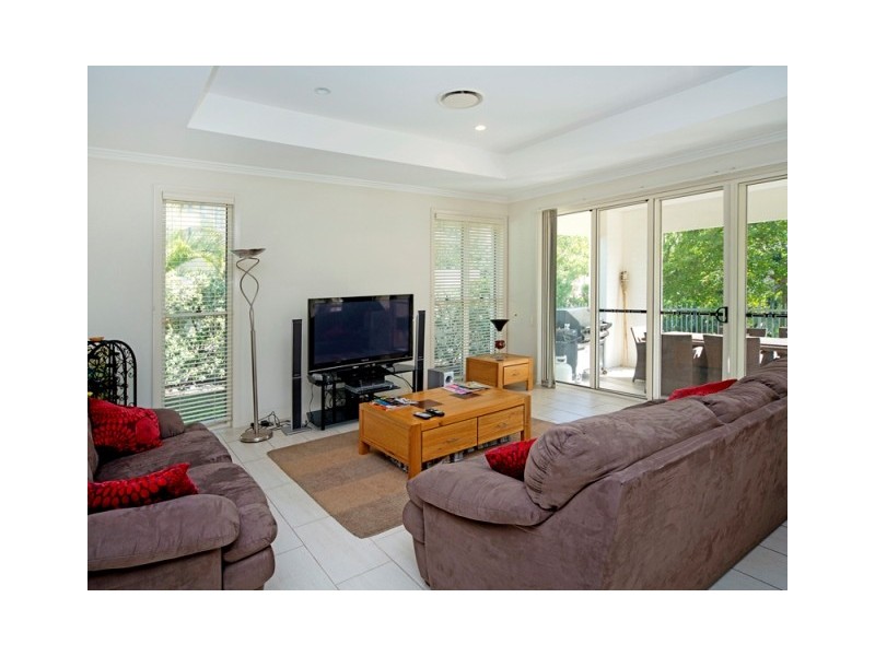 6131 Vico Avenue, Hope Island QLD 4212