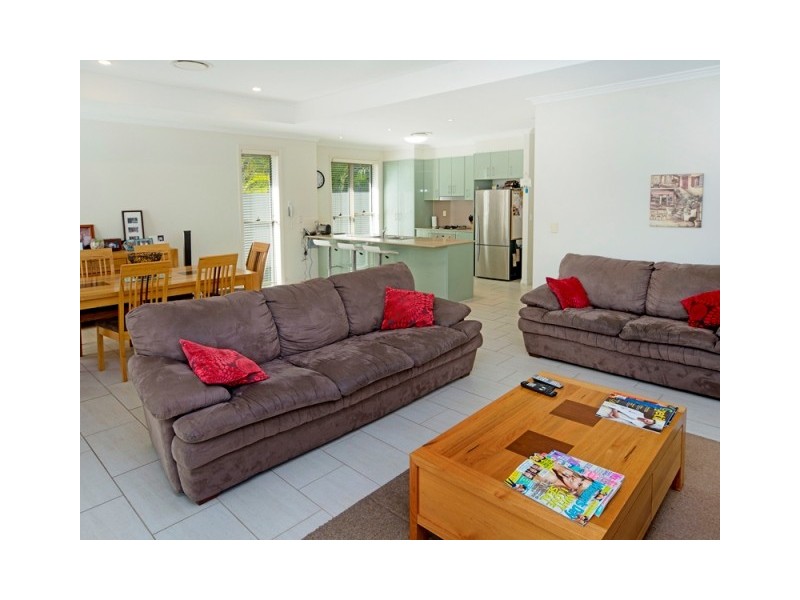 6131 Vico Avenue, Hope Island QLD 4212