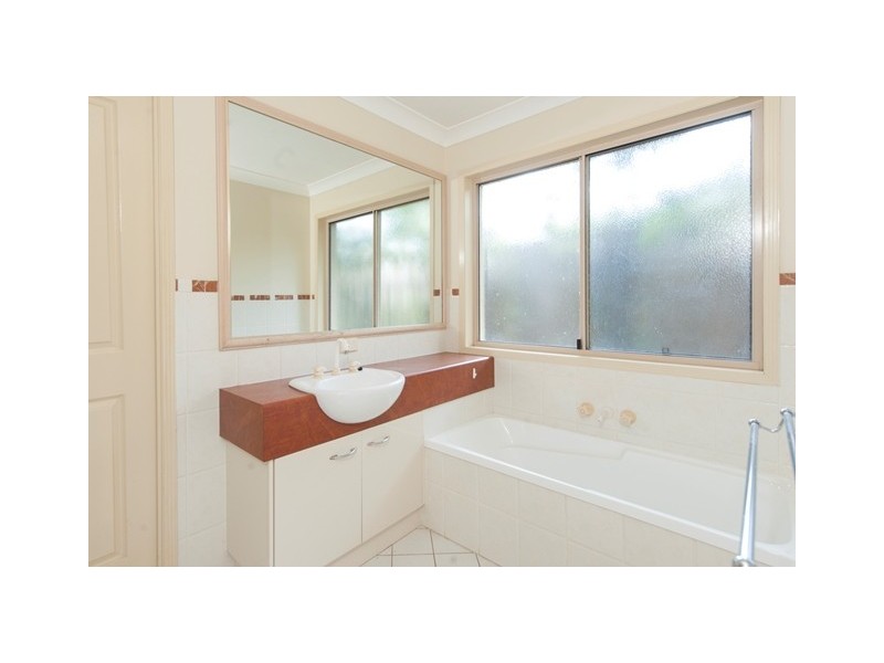 6 Keneally Street, Maudsland QLD 4210