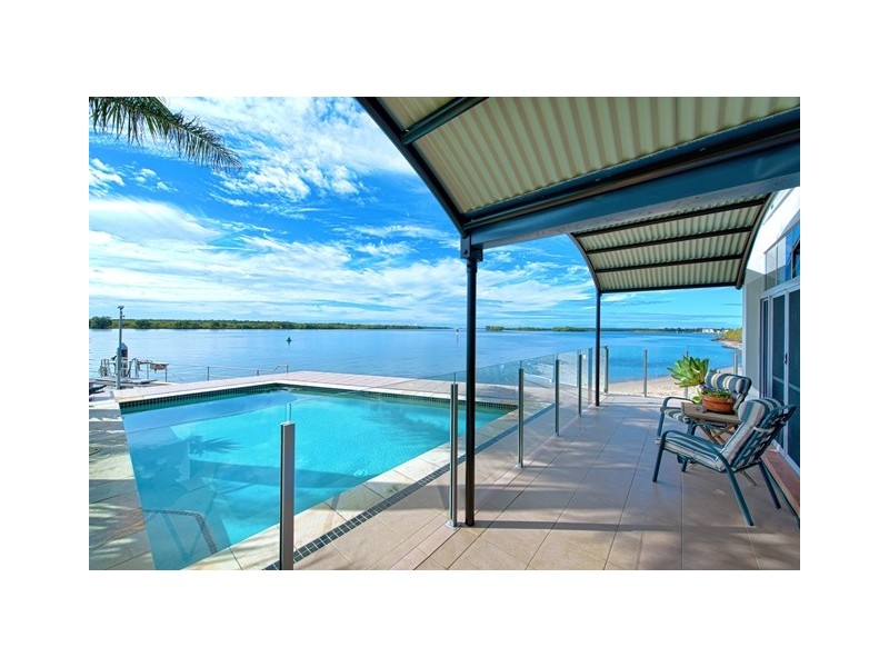 36 Esplanade, Jacobs Well QLD 4208