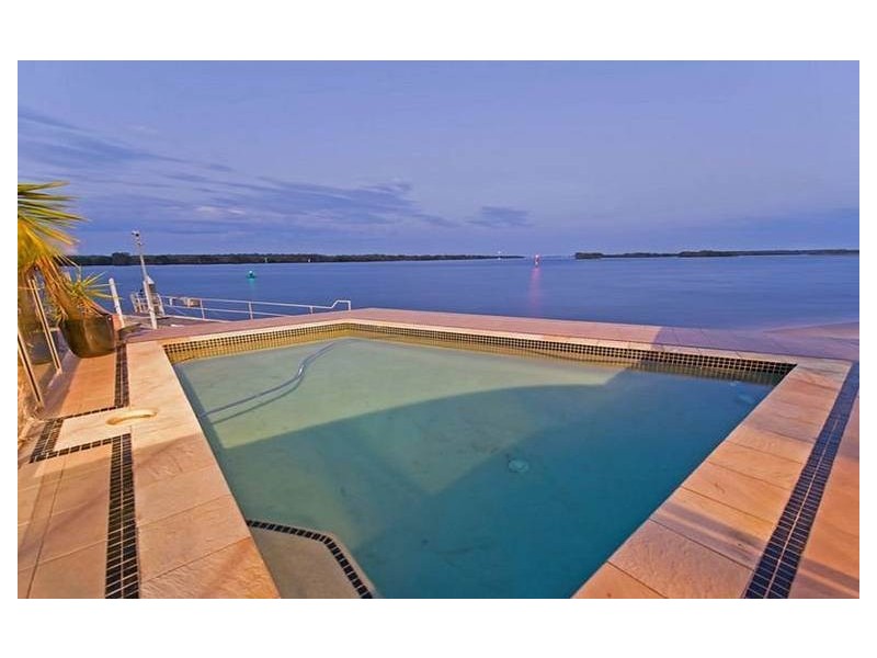 36 Esplanade, Jacobs Well QLD 4208