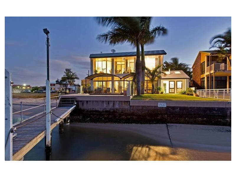 36 Esplanade, Jacobs Well QLD 4208
