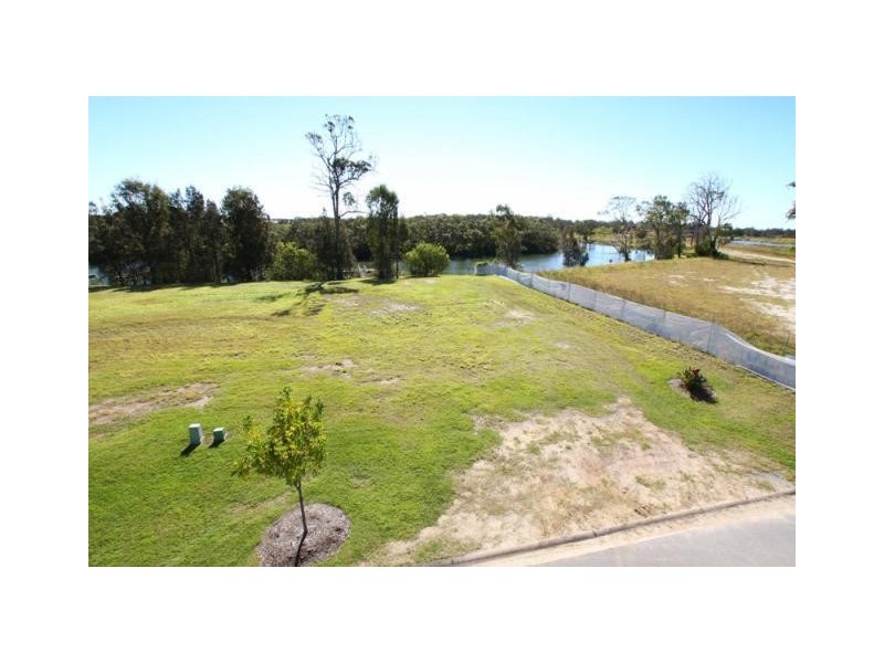 50 Serenity Boulevard, Helensvale QLD 4212