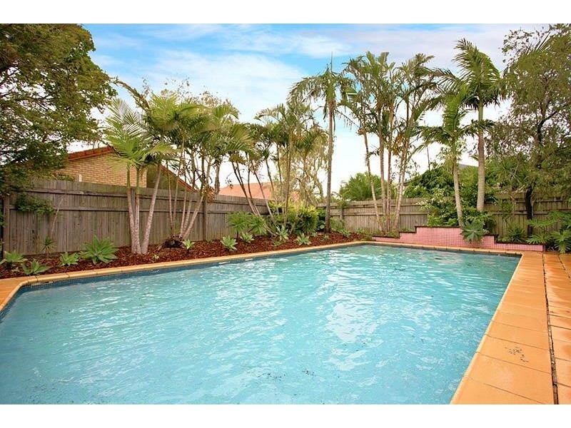 6 Lakeshore Drive, Monterey Keys QLD 4212