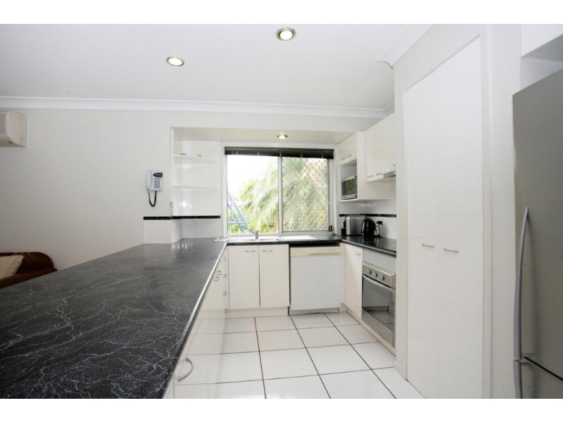 6 Lakeshore Drive, Monterey Keys QLD 4212