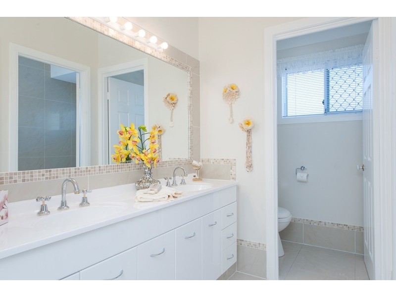 53 Monterey Keys Drive, Monterey Keys QLD 4212