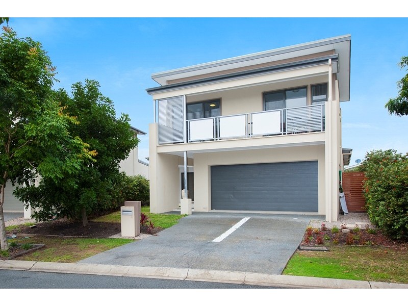 4 Galley Road, Hope Island QLD 4212