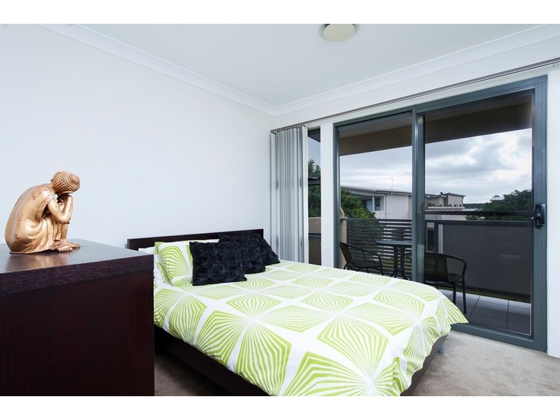 4 Galley Road, Hope Island QLD 4212