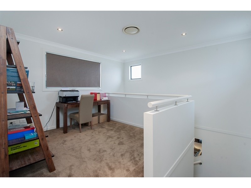 4 Galley Road, Hope Island QLD 4212