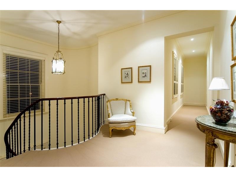 1117 Beechwood Drive, Hope Island QLD 4212