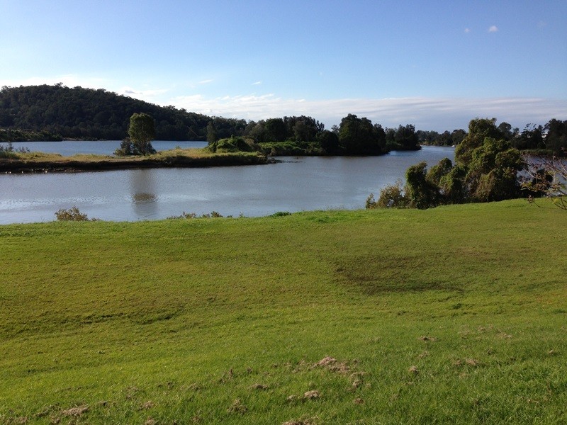 16 Brittany Drive, Oxenford QLD 4210