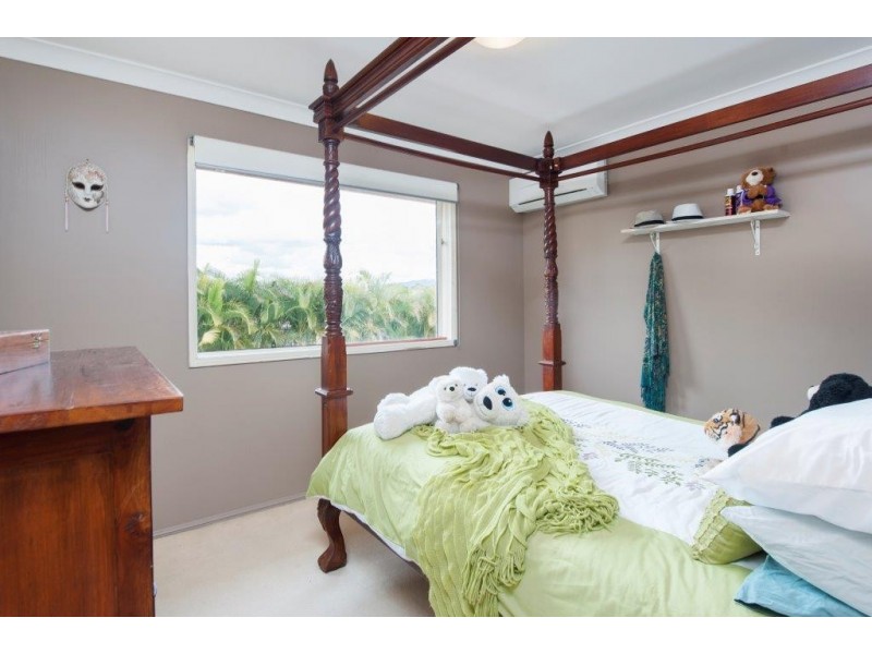 16 Brittany Drive, Oxenford QLD 4210