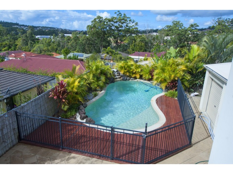 3 Brennan Close, Maudsland QLD 4210