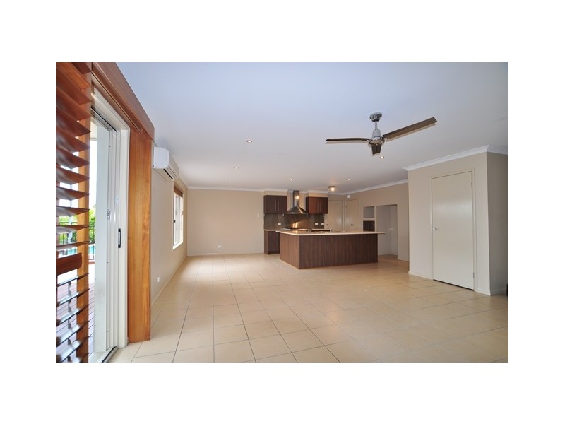 3 Brennan Close, Maudsland QLD 4210