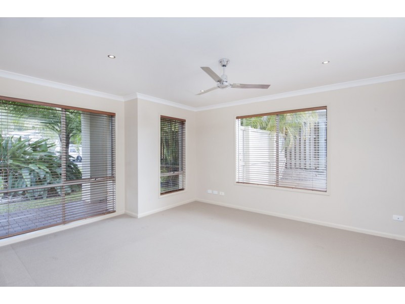 3 Brennan Close, Maudsland QLD 4210