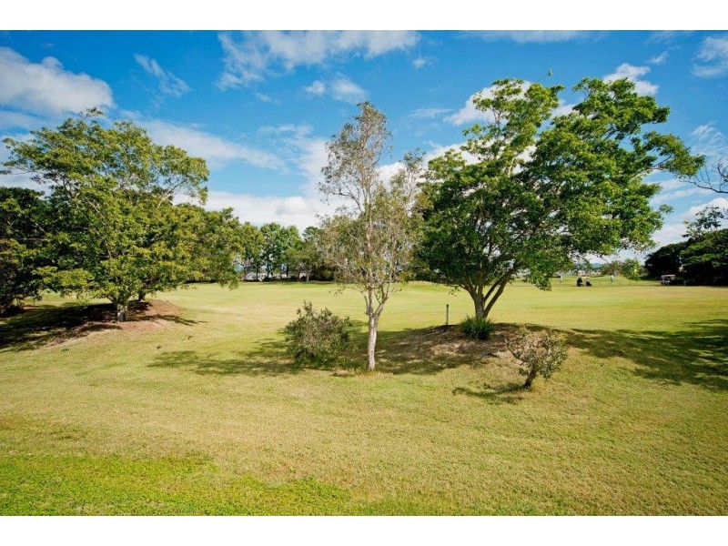 9116 Peter Senior Drive, Hope Island QLD 4212