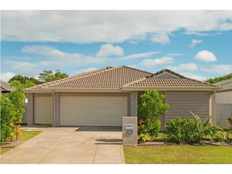 9116 Peter Senior Drive, Hope Island QLD 4212