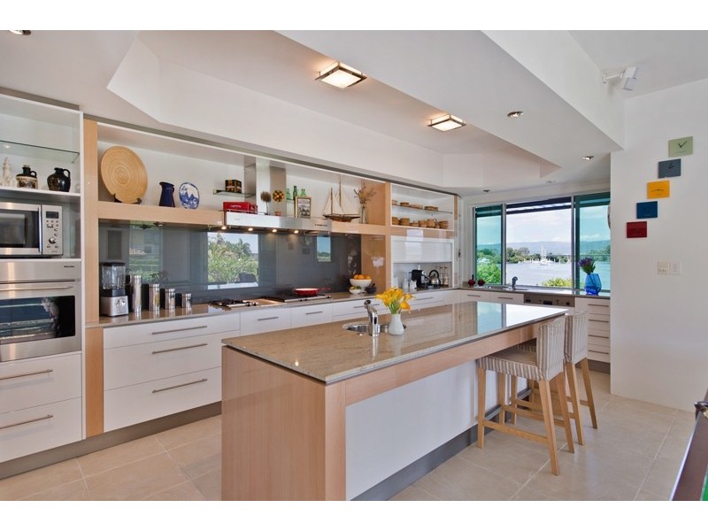 3129 Riverleigh Drive, Hope Island QLD 4212