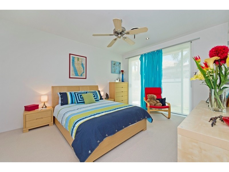 3129 Riverleigh Drive, Hope Island QLD 4212