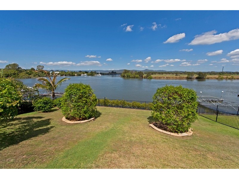 3129 Riverleigh Drive, Hope Island QLD 4212