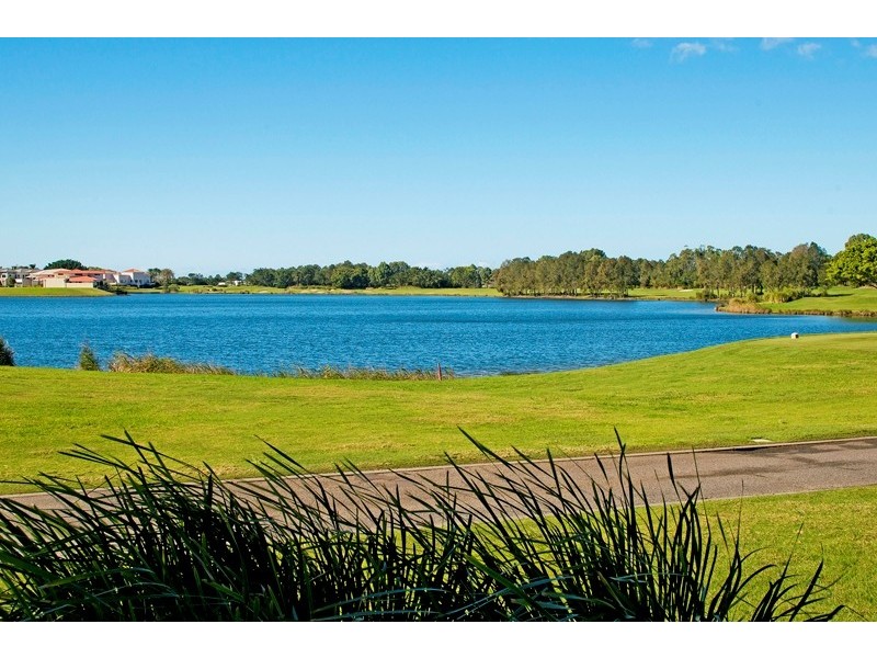 8311 Magnolia Drive East, Hope Island QLD 4212