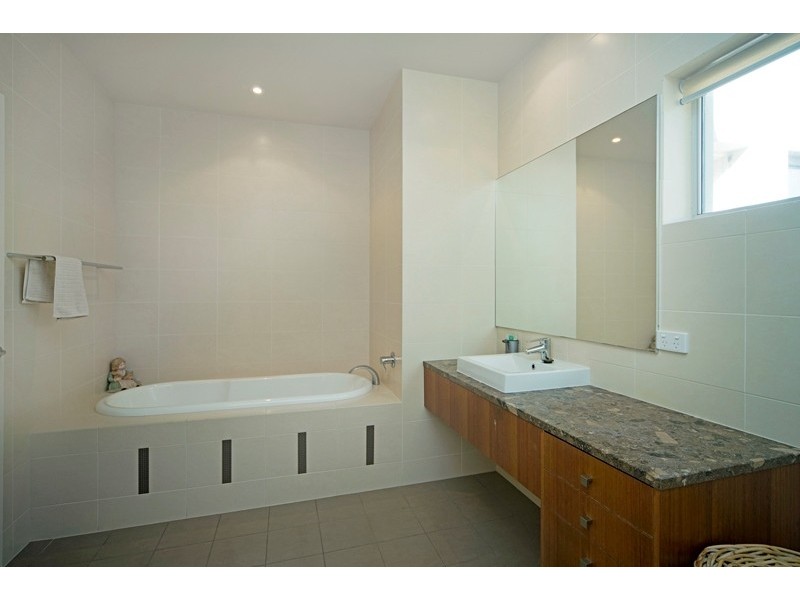 8311 Magnolia Drive East, Hope Island QLD 4212