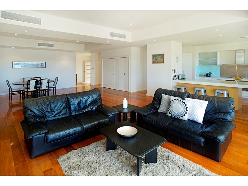 8311 Magnolia Drive East, Hope Island QLD 4212