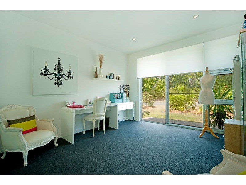 2232 Glengallon Way, Hope Island QLD 4212