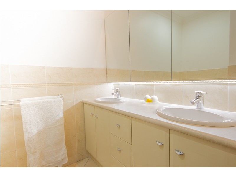 15 Eastpark Drive, Monterey Keys QLD 4212