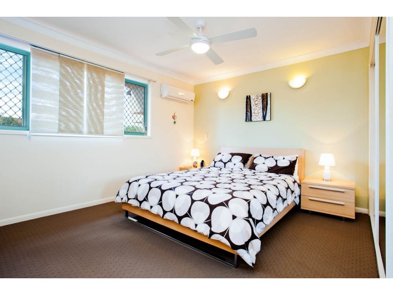 121/19 Santa Barbara Road, Hope Island QLD 4212