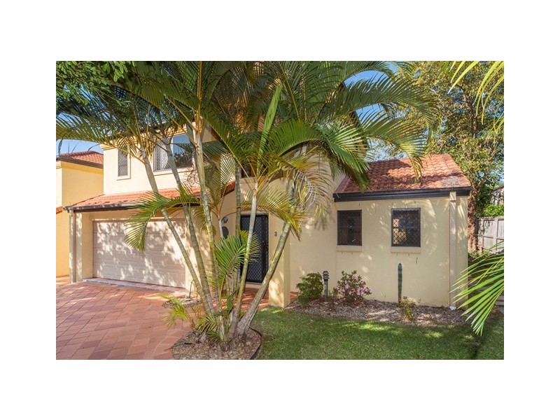 3/118 Pohlman Street, Southport QLD 4215