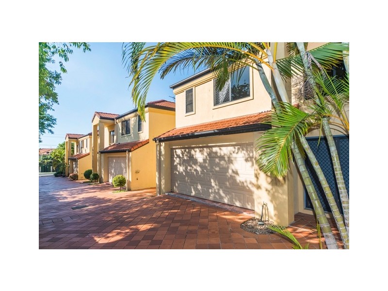3/118 Pohlman Street, Southport QLD 4215